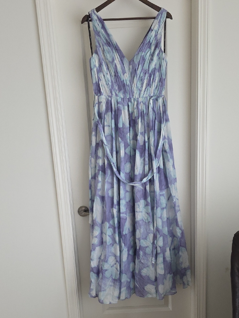Vera Wang Lavender and Light Blue Floral V-Neck Maxi Dress